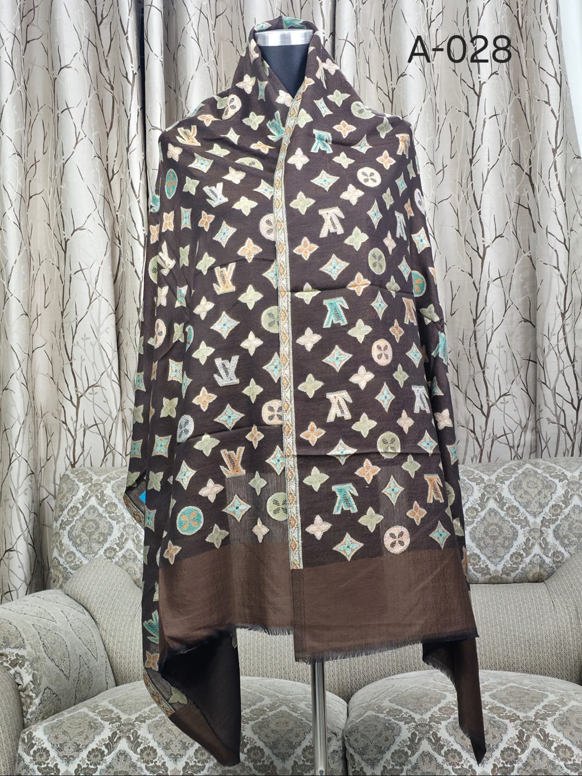 A-028 Kani small shawl - Image 1
